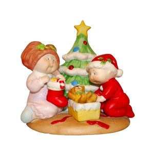 Vintage Cabbage Patch Kids Porcelain Figurine Christmas Day 1984 Decoration